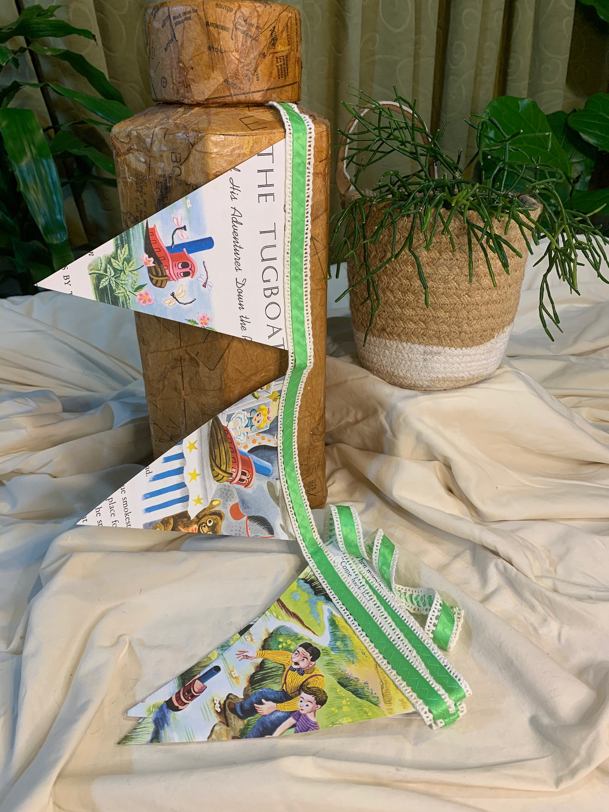 Bunting ~ Scuffy the Tugboat Little Golden Book - ElmsCreative