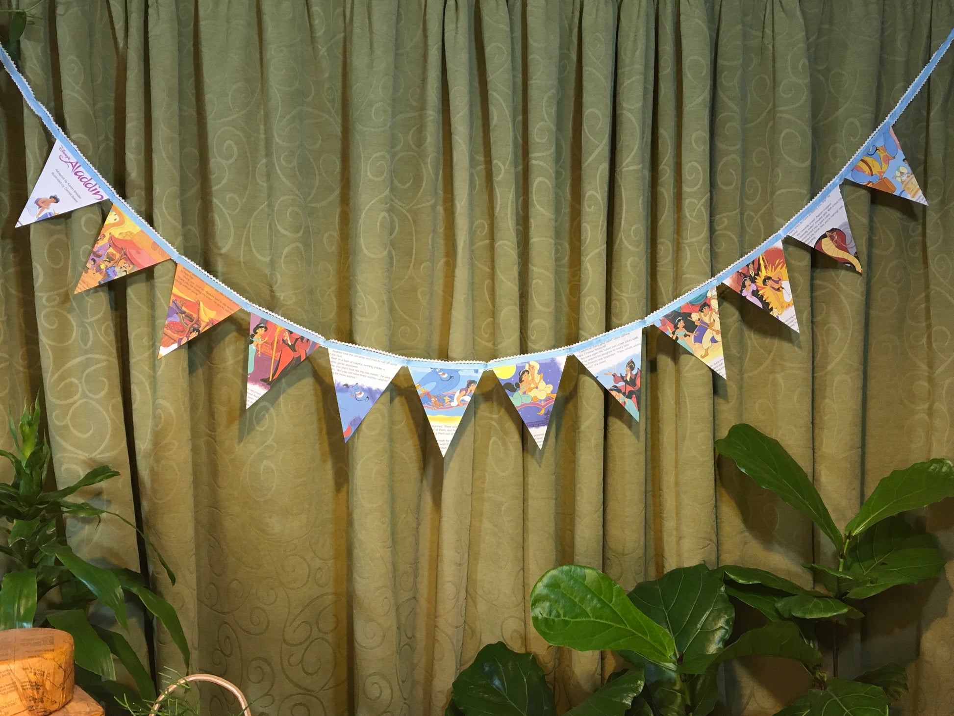 Bunting ~ Aladdin Little Golden Book - ElmsCreative