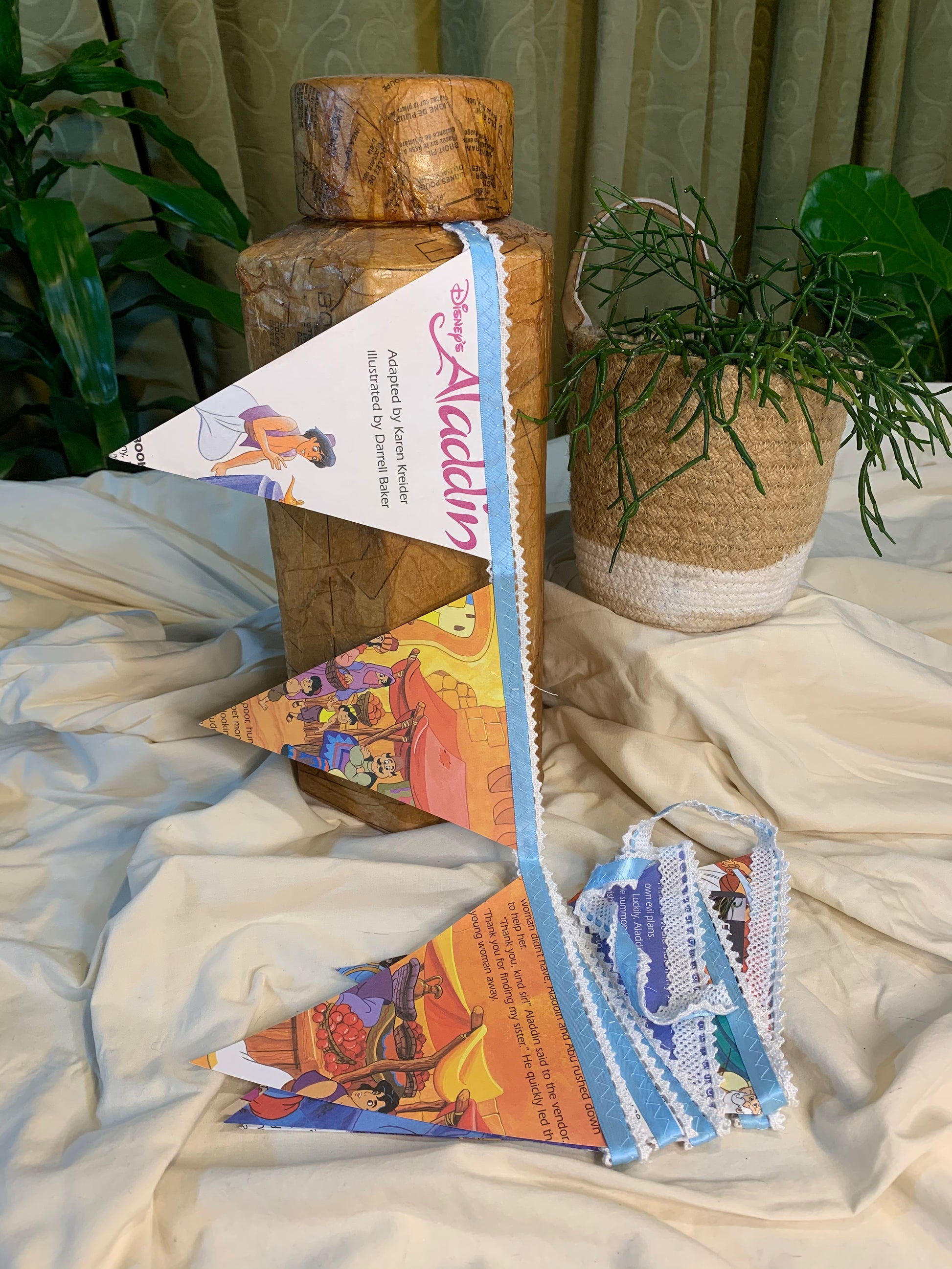 Bunting ~ Aladdin Little Golden Book - ElmsCreative