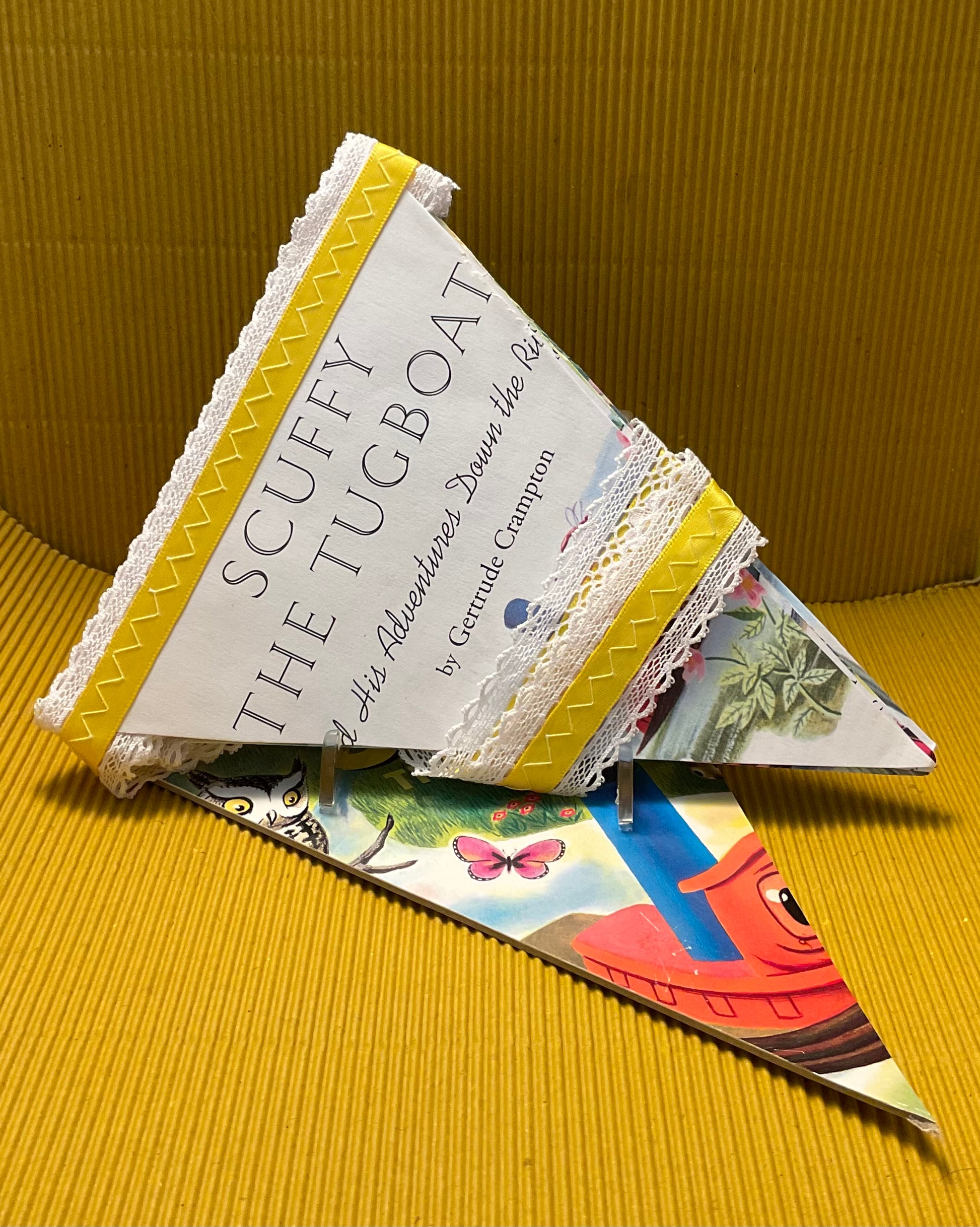 Bunting ~ Scuffy the Tugboat Little Golden Book - ElmsCreative